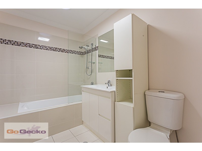 17/12 Joyce Street, Coopers Plains QLD 4108