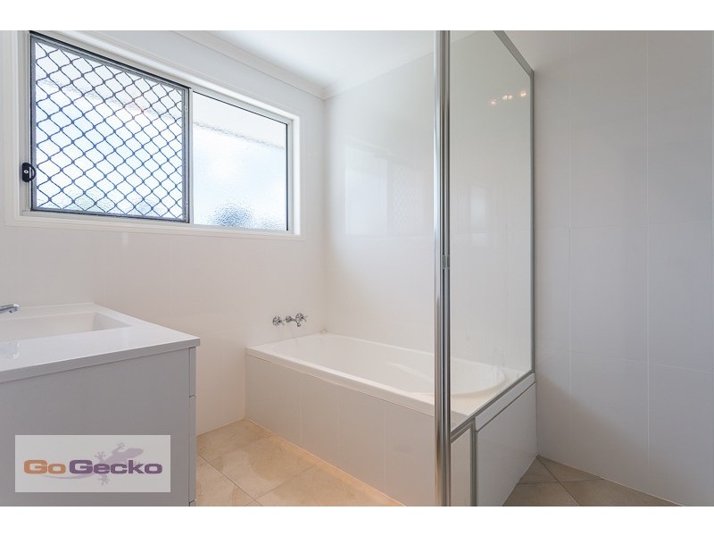 33 Penaton Street, Corinda QLD 4075