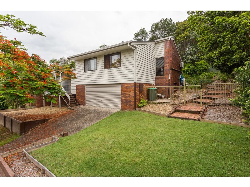 21 Wyndarra Street, Kenmore QLD 4069