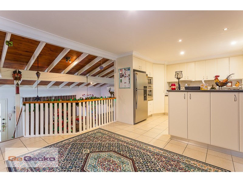 21 Wyndarra Street, Kenmore QLD 4069