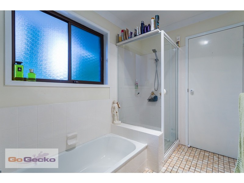 21 Wyndarra Street, Kenmore QLD 4069