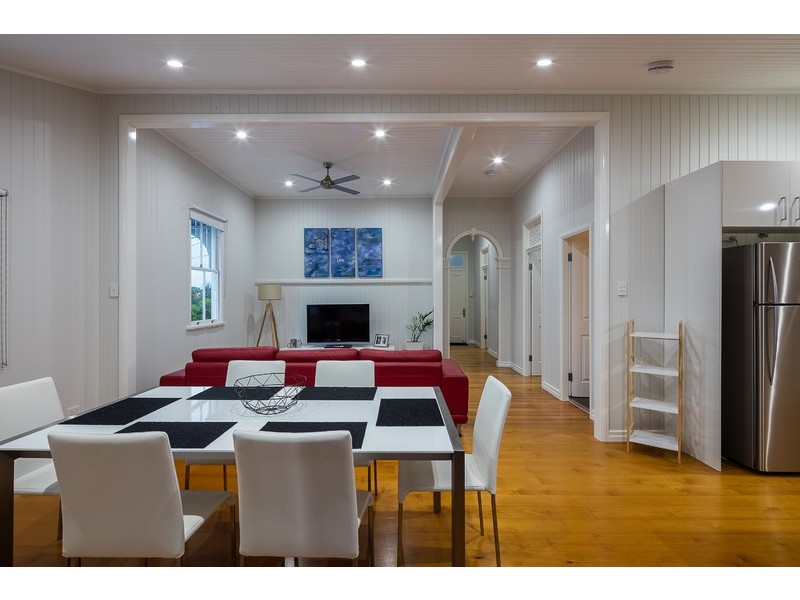 38 Young Street, Annerley QLD 4103