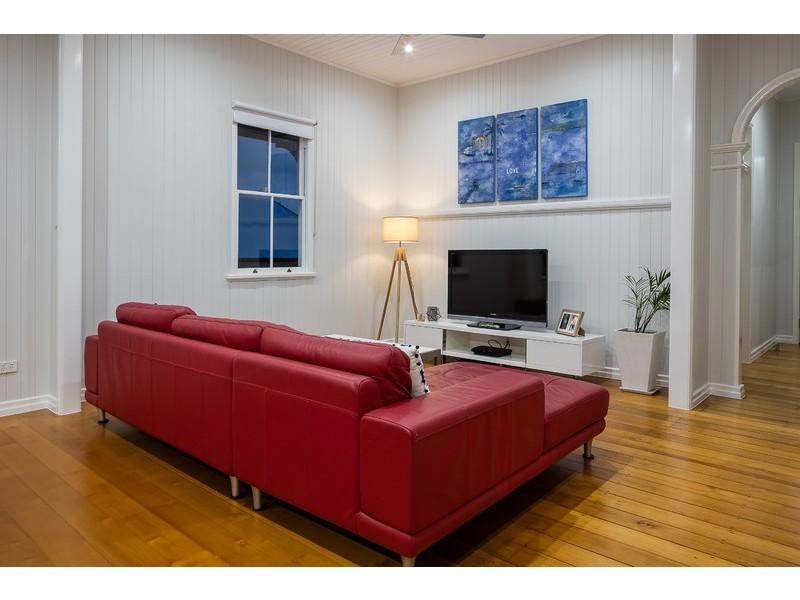 38 Young Street, Annerley QLD 4103