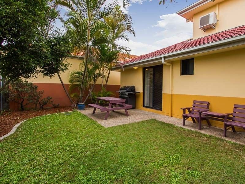 110 Scrub Road, Carindale QLD 4152