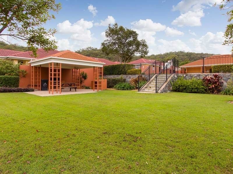 110 Scrub Road, Carindale QLD 4152