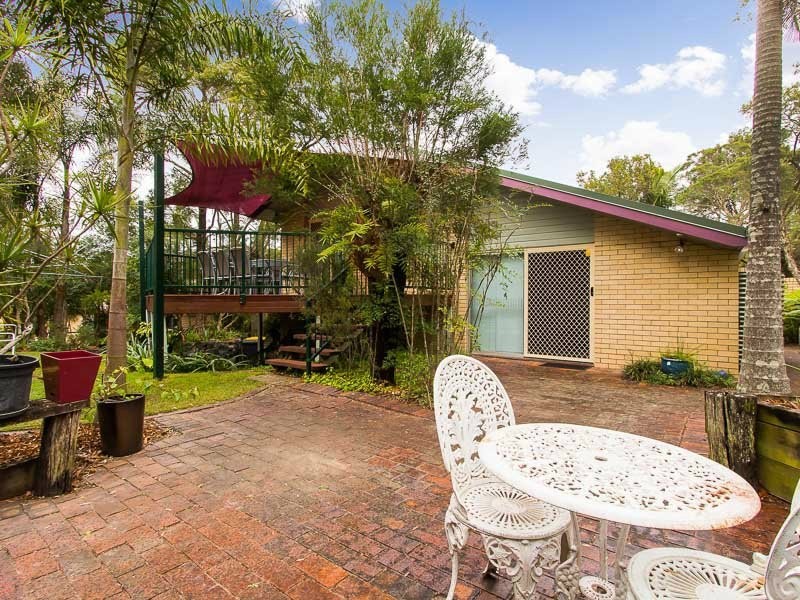 13 Nevern Street, Macgregor QLD 4109