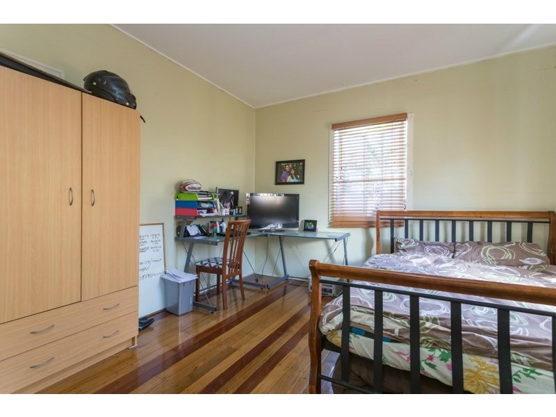 41 Palm Avenue, Holland Park West QLD 4121