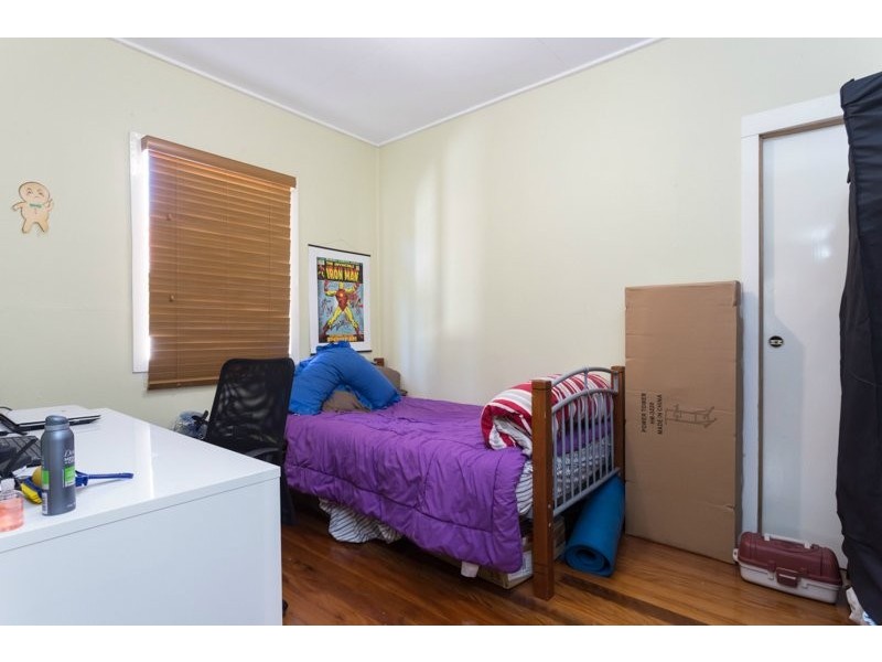 41 Palm Avenue, Holland Park West QLD 4121