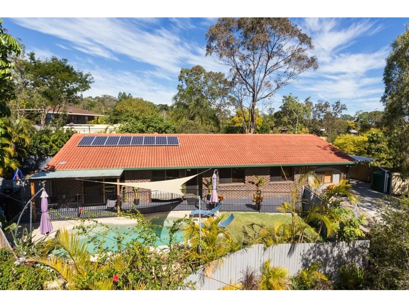 5 Surveyor Street, Seventeen Mile Rocks QLD 4073