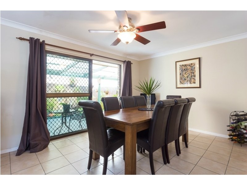 5 Surveyor Street, Seventeen Mile Rocks QLD 4073