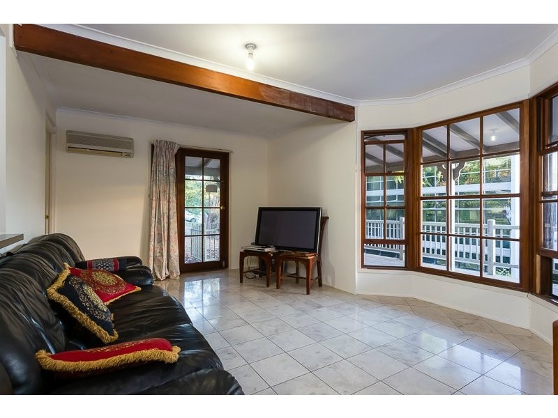 2a Dukinfield Street, Bowen Hills QLD 4006