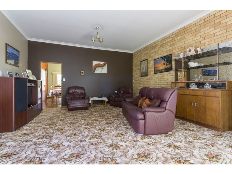 121 Burn Street, Camp Hill QLD 4152