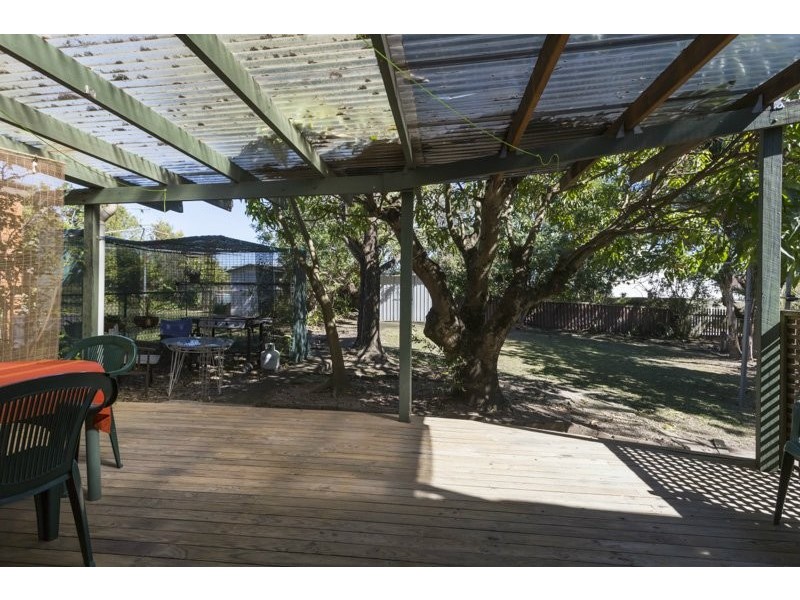 121 Burn Street, Camp Hill QLD 4152