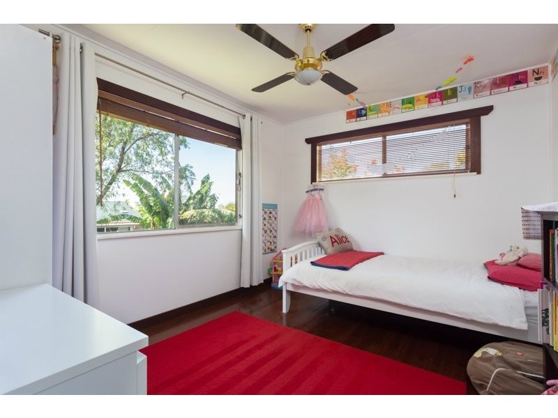 13 Fair Street, Wishart QLD 4122