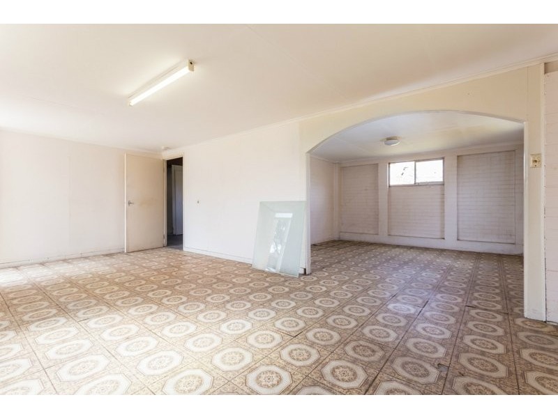74 Granadilla Street, Macgregor QLD 4109
