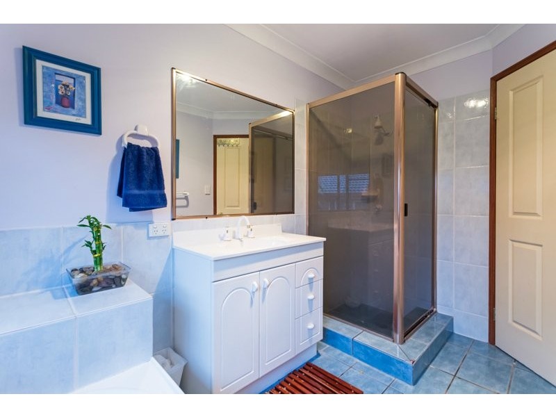 4 Oprah Place, Belmont QLD 4153