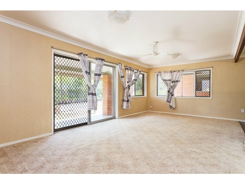 23 Laver Street, Macgregor QLD 4109