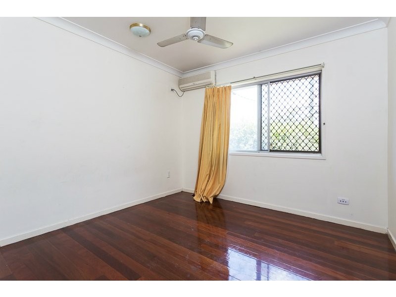 23 Laver Street, Macgregor QLD 4109