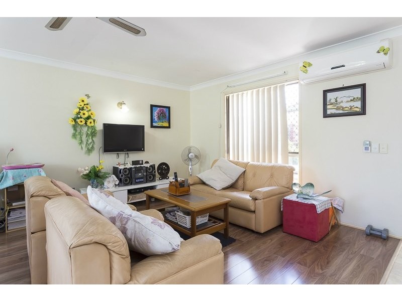 25 Macknish Cr, Coopers Plains QLD 4108