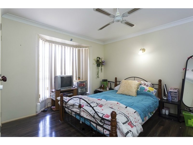 25 Macknish Cr, Coopers Plains QLD 4108