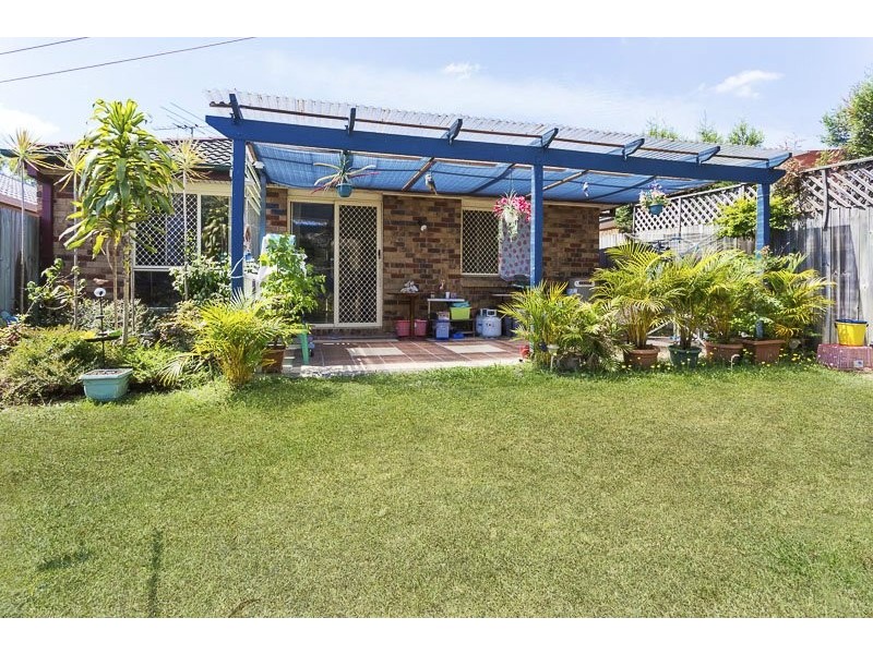 25 Macknish Cr, Coopers Plains QLD 4108