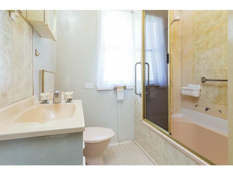 55 Digby Street, Holland Park QLD 4121