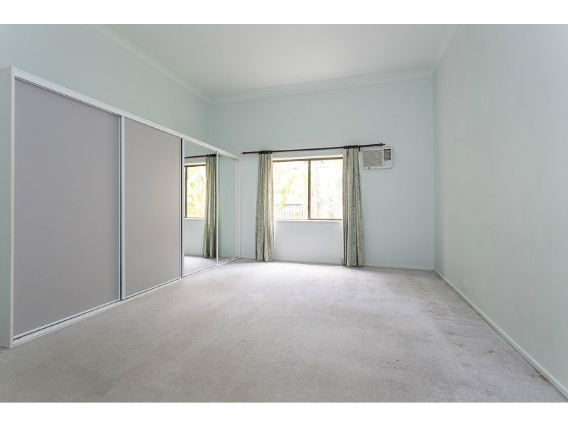 11 Newdegate Street, Greenslopes QLD 4120