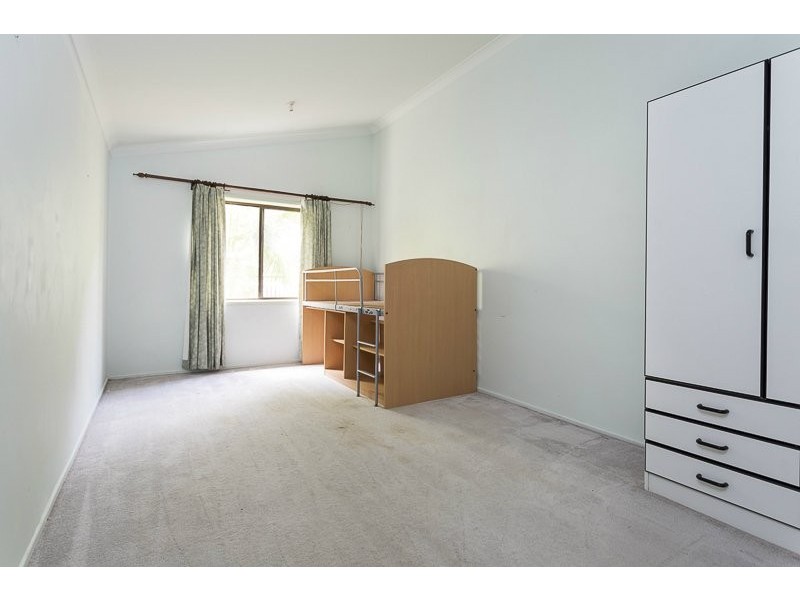 11 Newdegate Street, Greenslopes QLD 4120