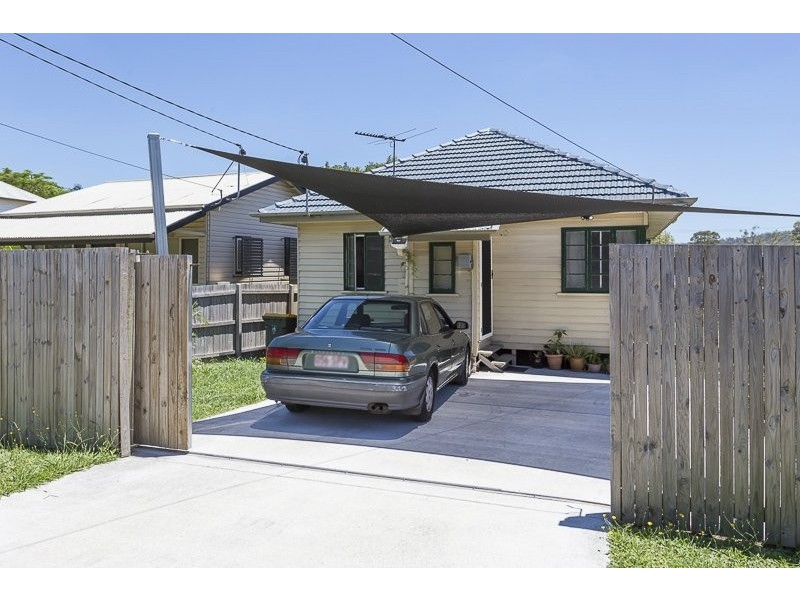 27 Dartmouth Street, Coopers Plains QLD 4108