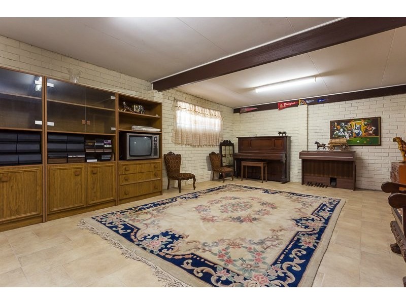 4 Parkway Street, Macgregor QLD 4109