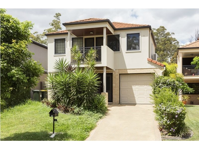 12 Estate Place, Holland Park West QLD 4121