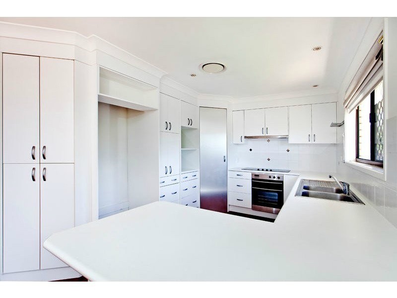 18 Martense Street, Wishart QLD 4122