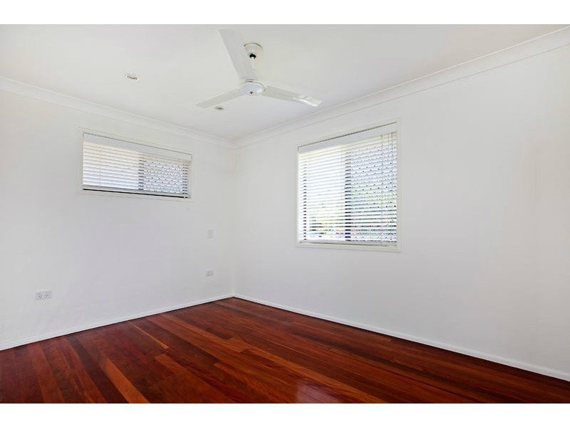 18 Martense Street, Wishart QLD 4122