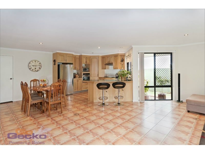 8 Sungold Place, Eight Mile Plains QLD 4113