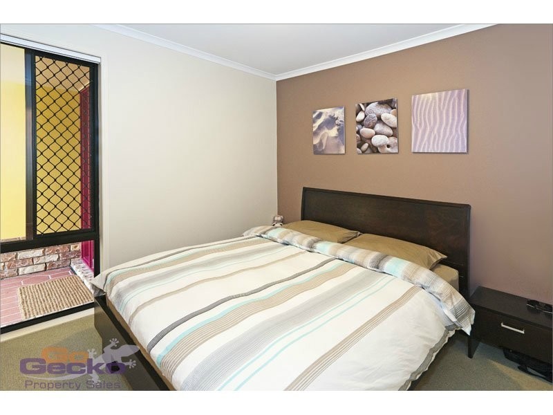 8 Sungold Place, Eight Mile Plains QLD 4113