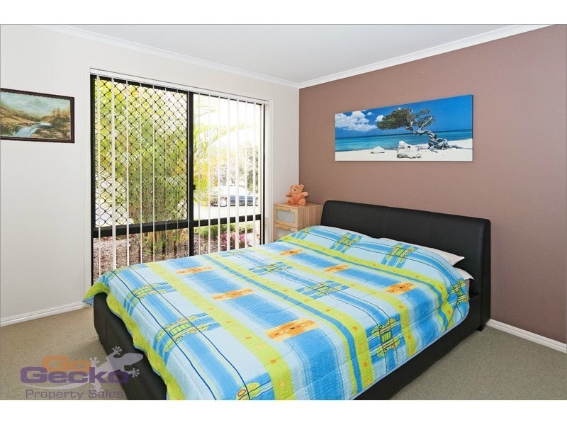 8 Sungold Place, Eight Mile Plains QLD 4113