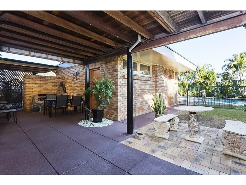 111 Beverley Hills Street, Moorooka QLD 4105