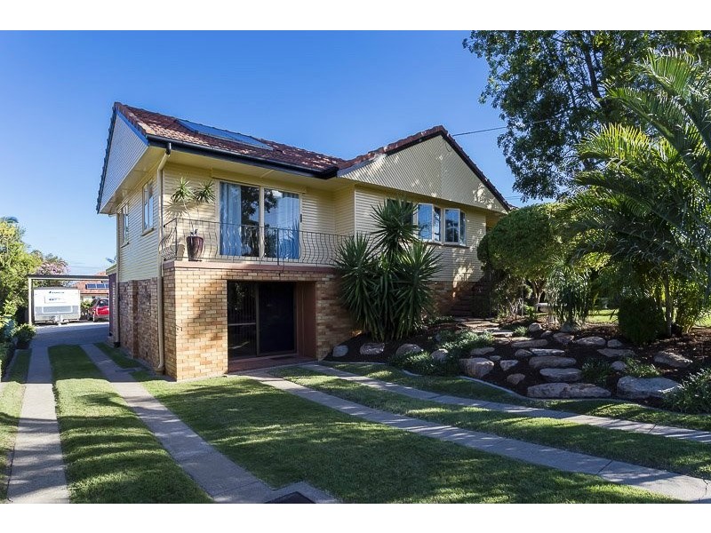 111 Beverley Hills Street, Moorooka QLD 4105