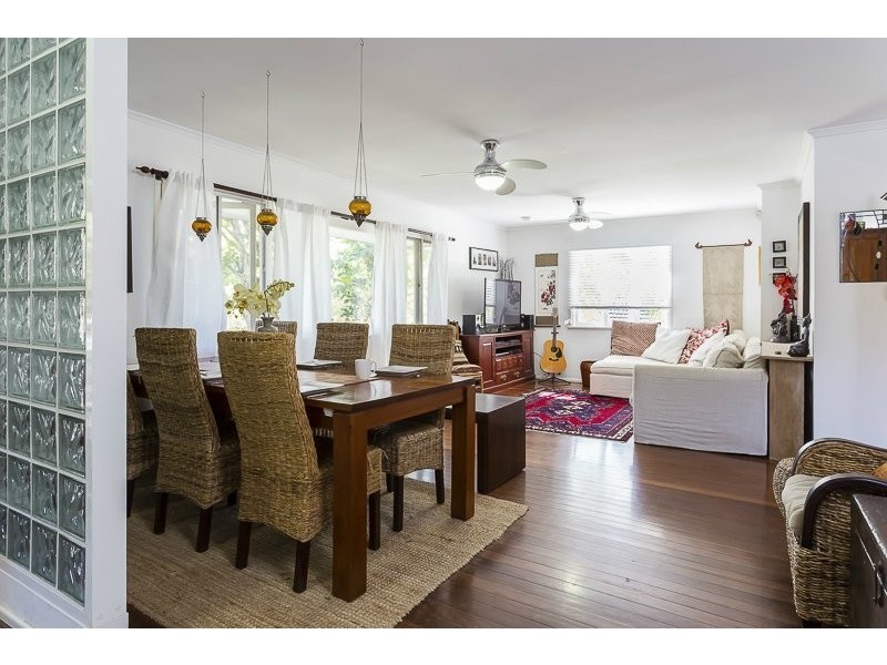 4 Kyoga Street, Kenmore QLD 4069