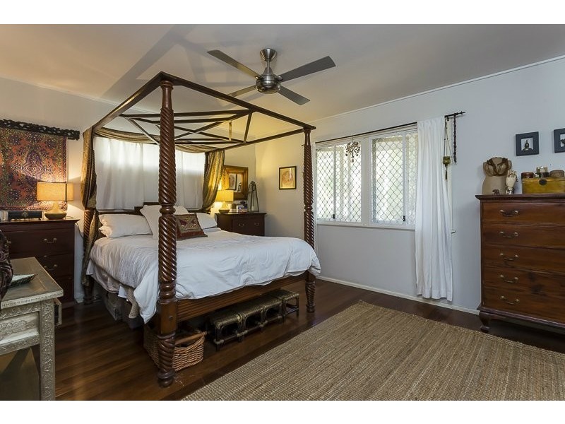 4 Kyoga Street, Kenmore QLD 4069