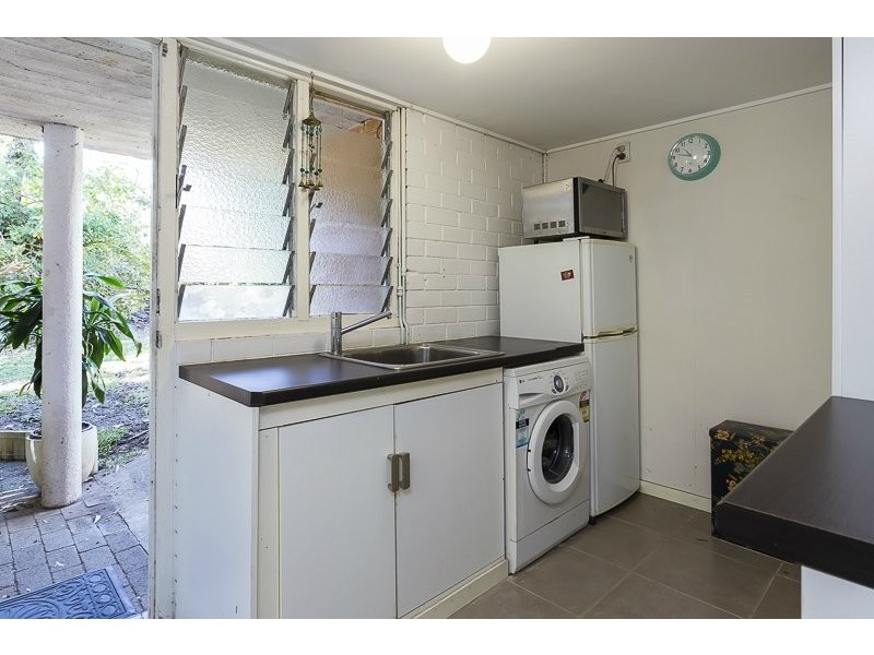 4 Kyoga Street, Kenmore QLD 4069