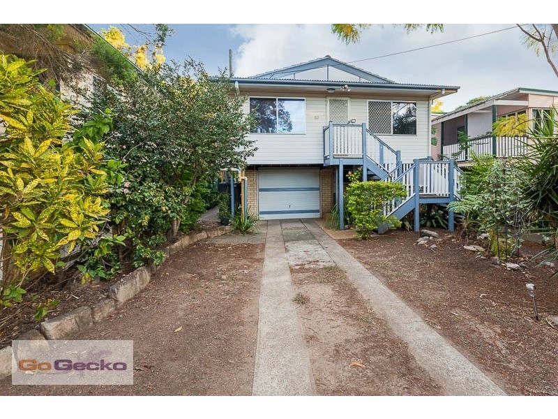 82 Lancelot Street, Tennyson QLD 4105