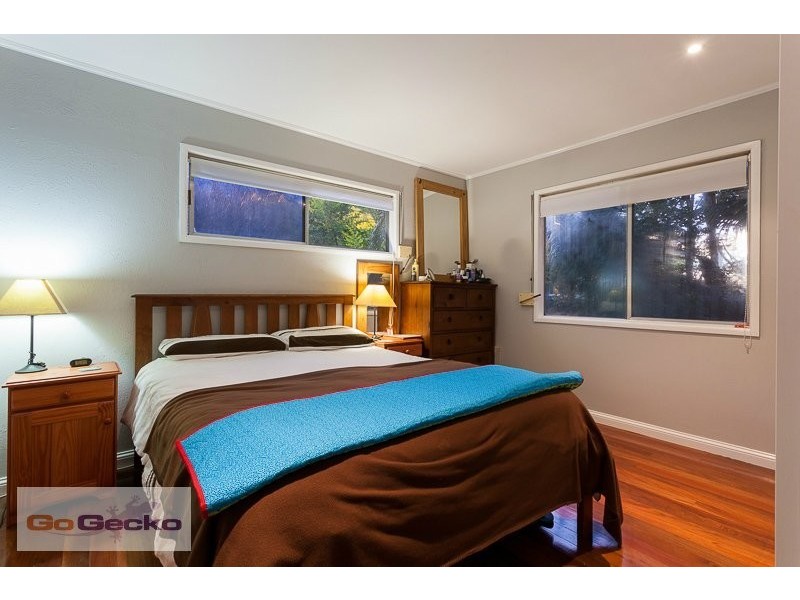 82 Lancelot Street, Tennyson QLD 4105