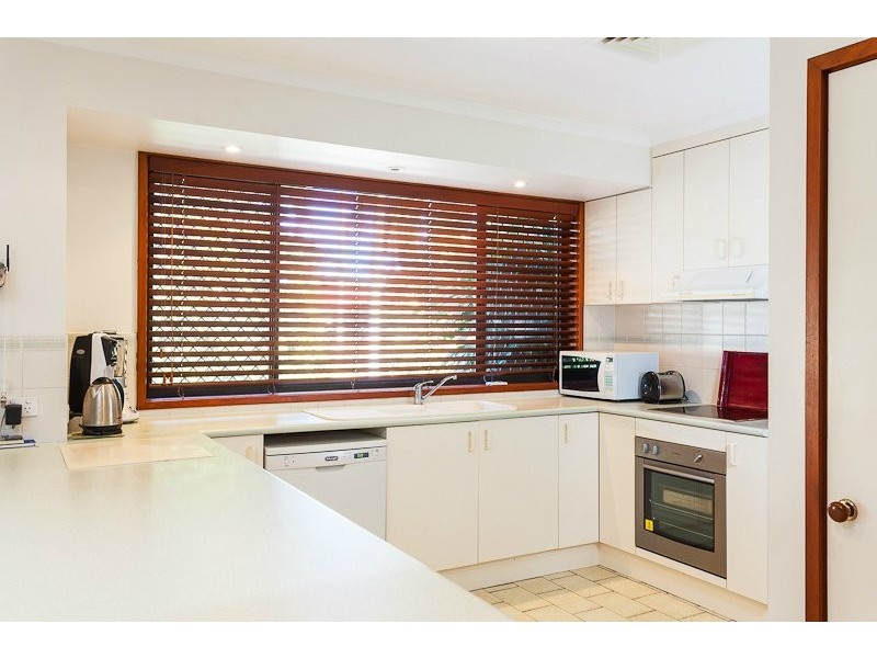 367 Pine Mountain Road, Mansfield QLD 4122