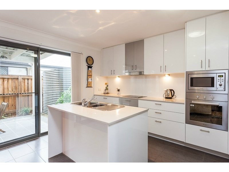 82/37 Slobodian Avenue, Eight Mile Plains QLD 4113