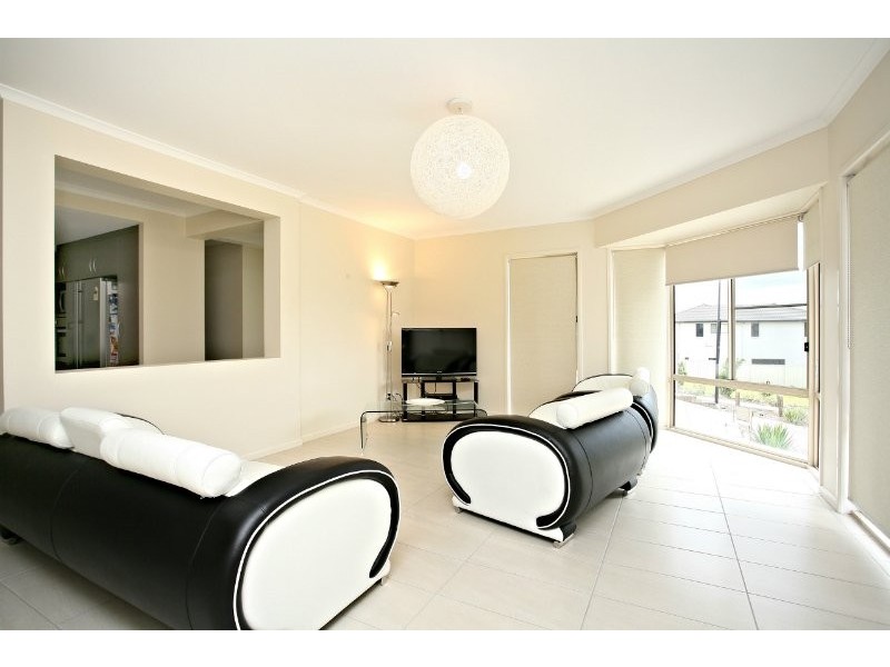 26 Langford Street, Eight Mile Plains QLD 4113