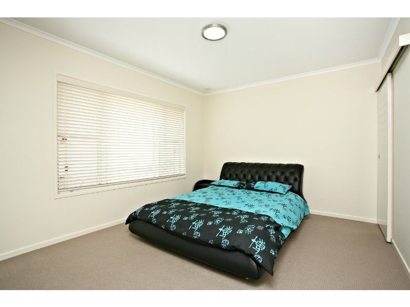 26 Langford Street, Eight Mile Plains QLD 4113