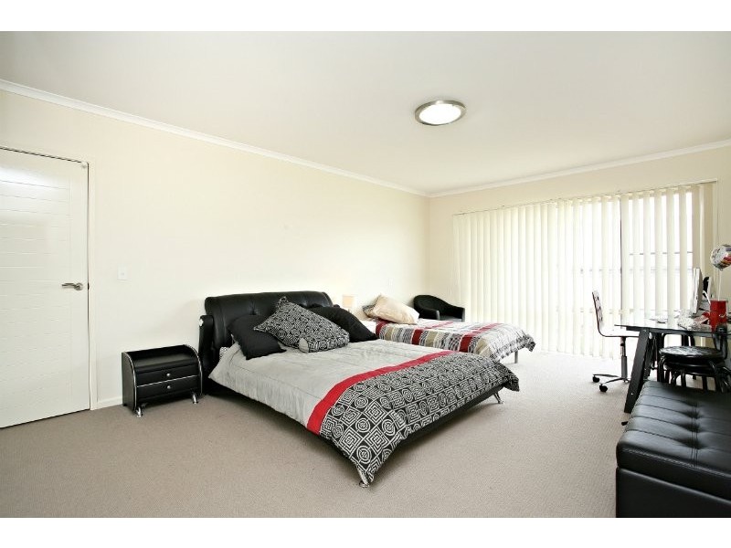 26 Langford Street, Eight Mile Plains QLD 4113