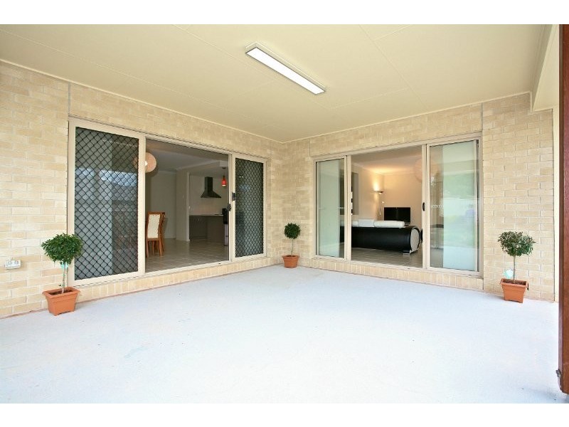 26 Langford Street, Eight Mile Plains QLD 4113