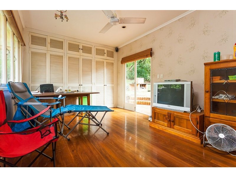 82 Hawkwood Street, Mount Gravatt East QLD 4122
